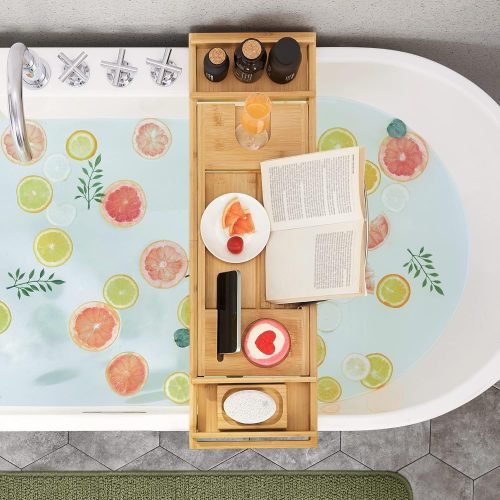 SONGMICS BCB88Y Kihúzható bambusz fürdőpolc itallal, könyvtartóval, szappantartóval 75-109 x