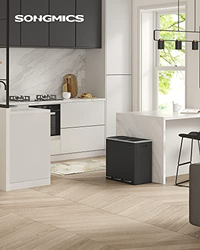 SONGMICS Hulladékgyűjtő, 3 x 18 L-es háromrekesszes konyhai szemetes, lábbal működtethető,
