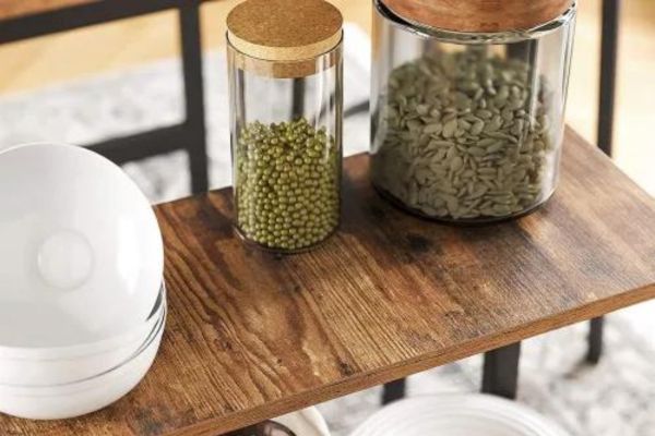 Hogyan válasszunk konyhai polcot? – stílusok, anyagok és praktikus szempontok